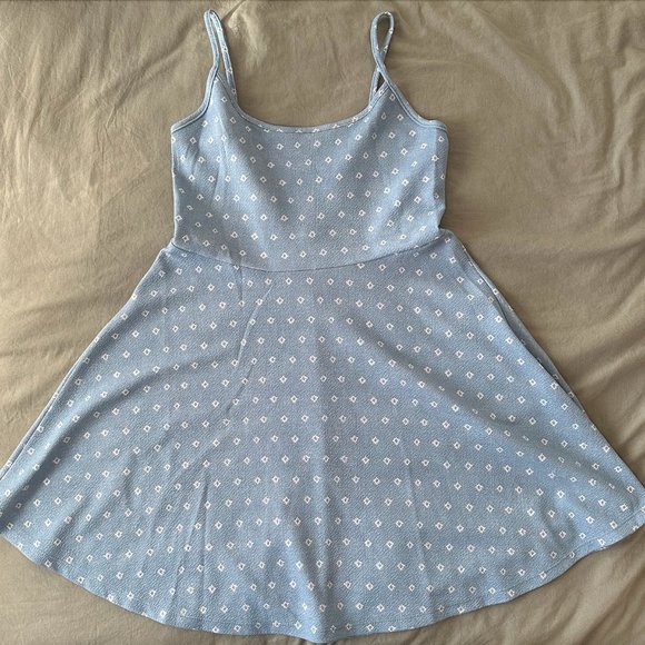 Rebel Sugar Flowy Light Blue and White Cut-Out Mini Dress (Large) - Picture 2 of 4